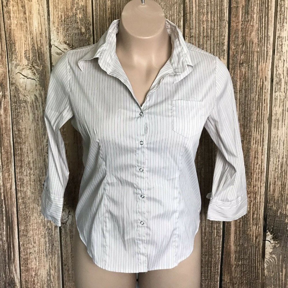 She's Cool Women's Button Down Shirt ~ Sz 1X ~ Pin